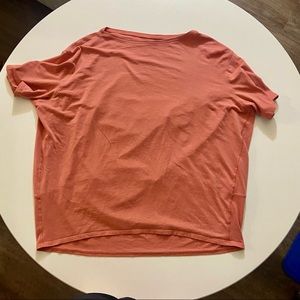 Women’s workout top